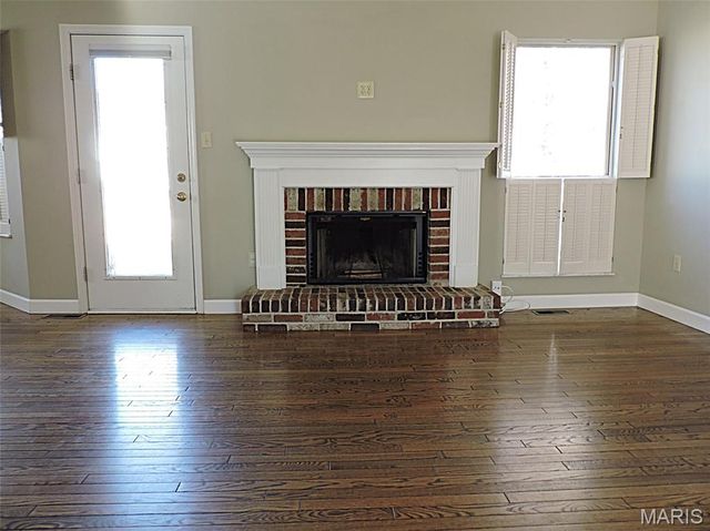 16735 Chesterfield Manor Drive, Chesterfield, MO 63005