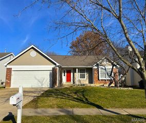 16735 Chesterfield Manor Drive, Chesterfield, MO 63005