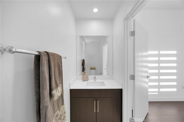 8061 Ackerman, Buena Park, CA 90621