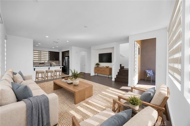 8061 Ackerman, Buena Park, CA 90621