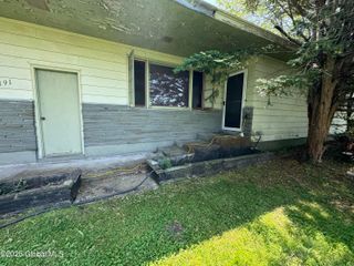 391 Log City Road, Amsterdam, NY 12010