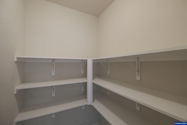 2581 NE Conser Rd, Albany, OR 97321