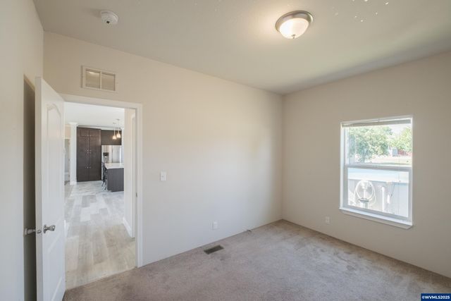 2581 NE Conser Rd, Albany, OR 97321