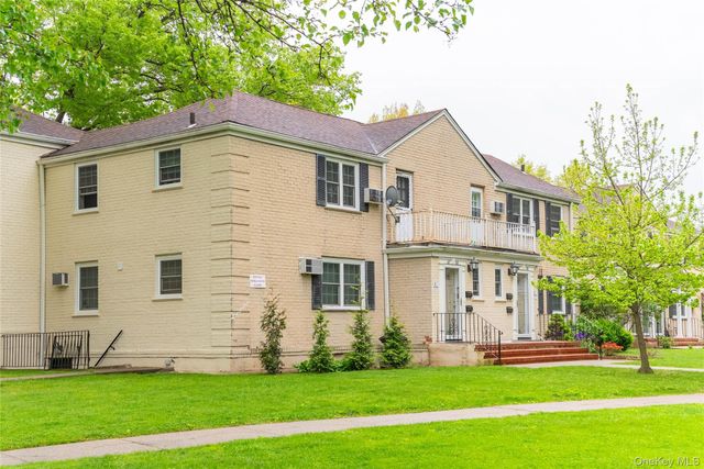 67-58 223 Place Lower, Oakland Gardens, NY 11364