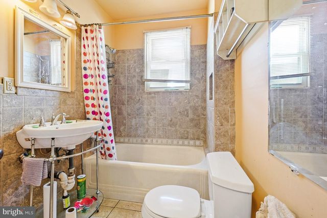 4936 EAST CAPITOL ST NE, Washington, DC 20019