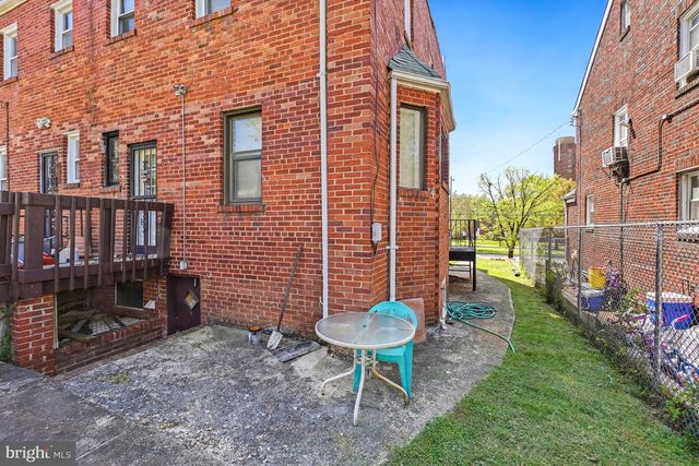 4936 EAST CAPITOL ST NE, Washington, DC 20019