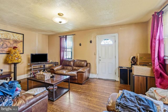 4936 EAST CAPITOL ST NE, Washington, DC 20019