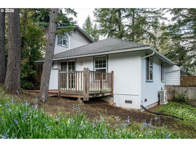 936 E 43RD Ave, Eugene, OR 97405