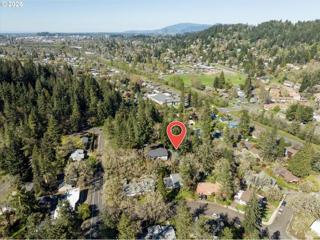 936 E 43RD Ave, Eugene, OR 97405