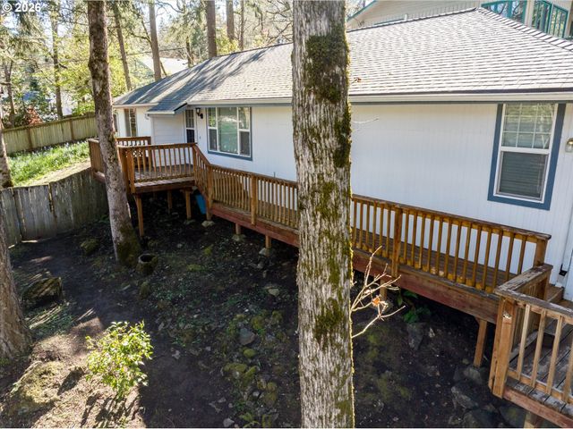 936 E 43RD Ave, Eugene, OR 97405