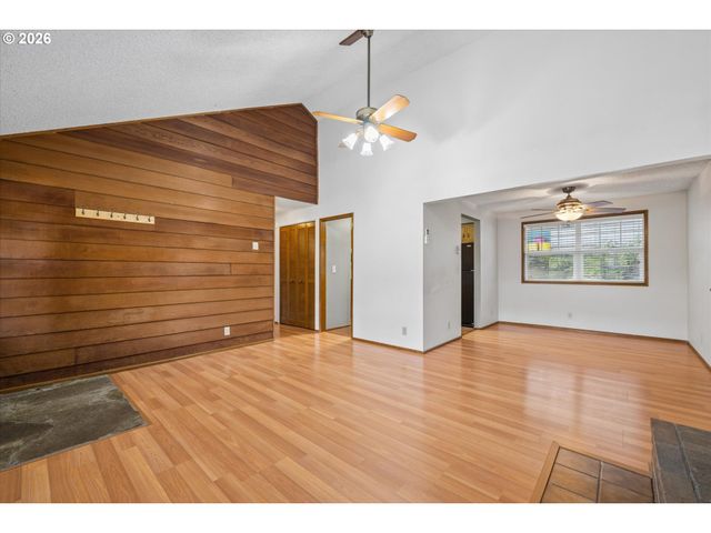 936 E 43RD Ave, Eugene, OR 97405