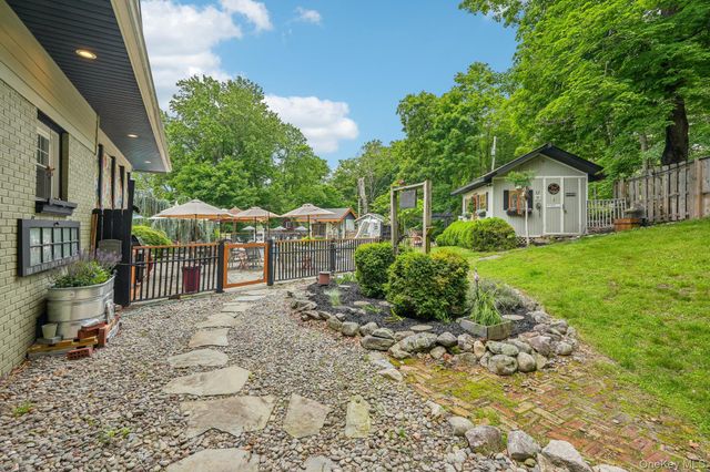 55 Buckberg Mountain Road, Tomkins Cove, NY 10986