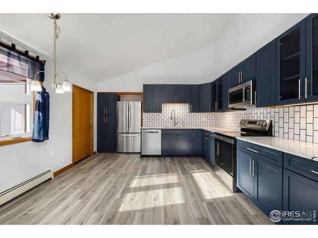 417 Cedar Dr, Lyons, CO 80540