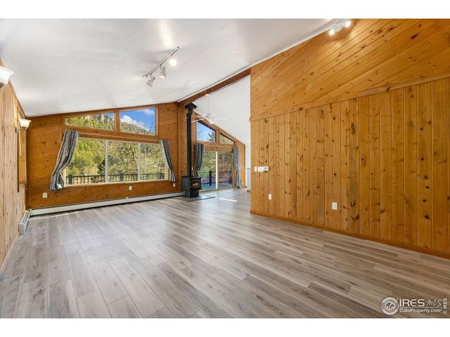 417 Cedar Dr, Lyons, CO 80540