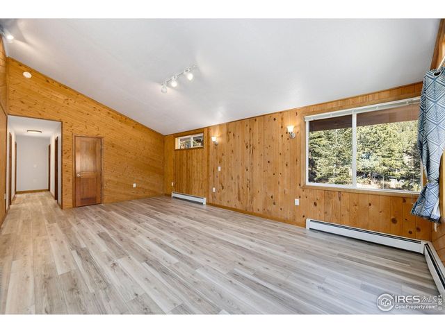 417 Cedar Dr, Lyons, CO 80540