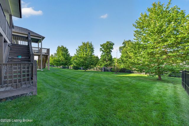 14619 Azalea Hill Ln, Louisville, KY 40299