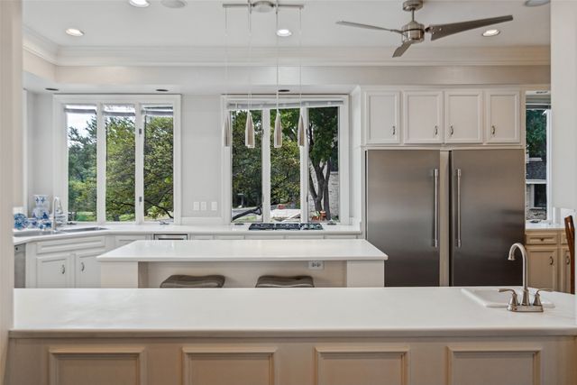 7744 Glen Albens Circle, Dallas, TX 75225