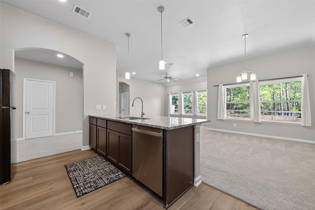 2320 Cedar Place Drive, Conroe, TX 77306