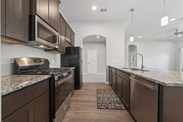 2320 Cedar Place Drive, Conroe, TX 77306