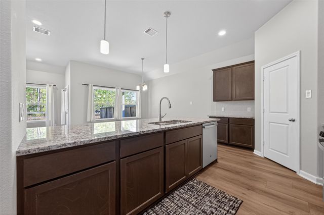 2320 Cedar Place Drive, Conroe, TX 77306