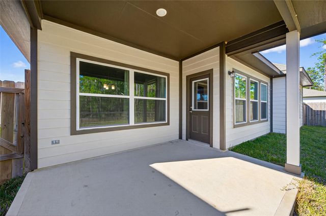 2320 Cedar Place Drive, Conroe, TX 77306