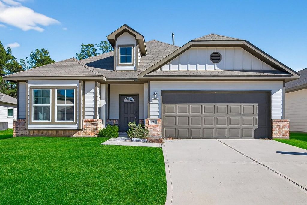 2320 Cedar Place Drive, Conroe, TX 77306