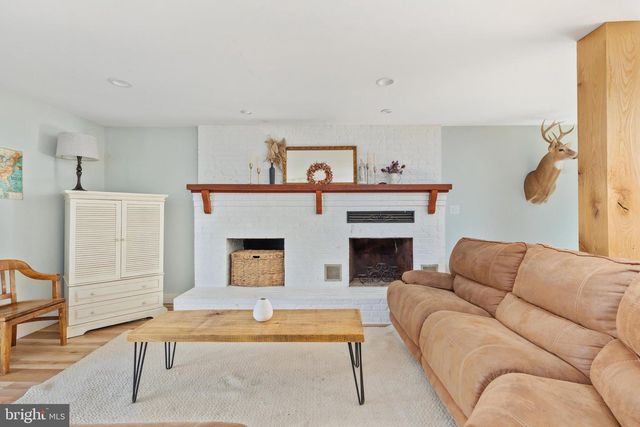 359 RIDGEWAY RD, Front Royal, VA 22630