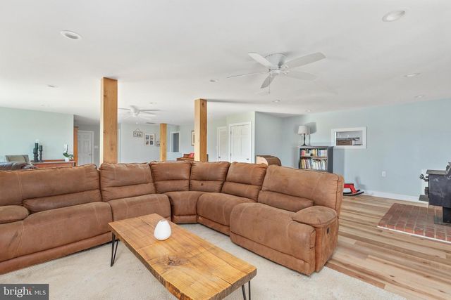 359 RIDGEWAY RD, Front Royal, VA 22630