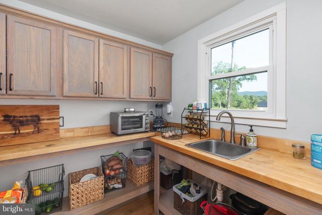 359 RIDGEWAY RD, Front Royal, VA 22630
