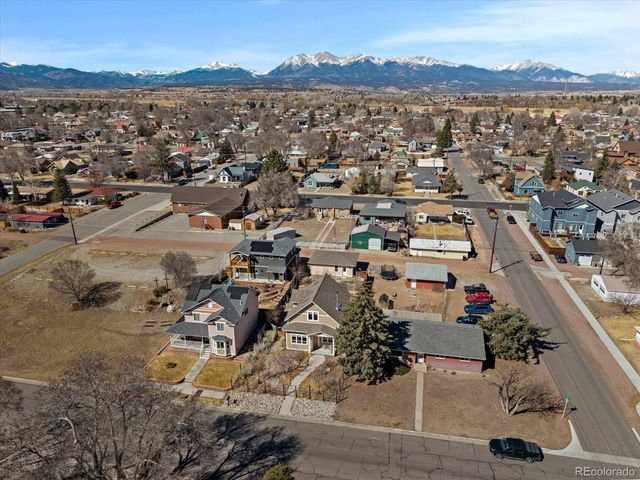 1208 E St, Salida, CO 81201