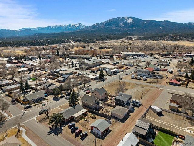 1208 E St, Salida, CO 81201