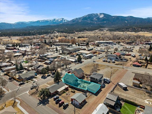 1208 E St, Salida, CO 81201