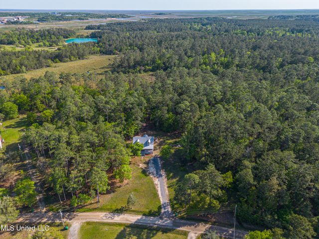 15007 Reynolds Road, Pearlington, MS 39572