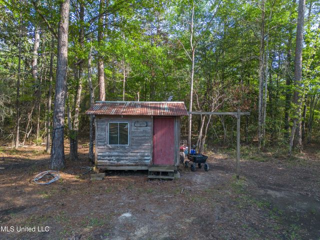 15007 Reynolds Road, Pearlington, MS 39572