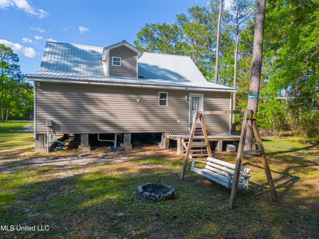 15007 Reynolds Road, Pearlington, MS 39572