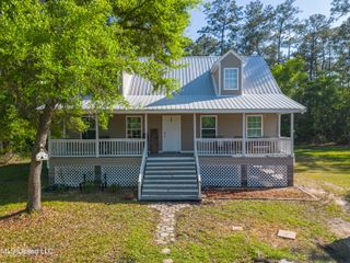 15007 Reynolds Road, Pearlington, MS 39572