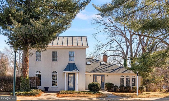 214 S ROYAL AVE, Front Royal, VA 22630