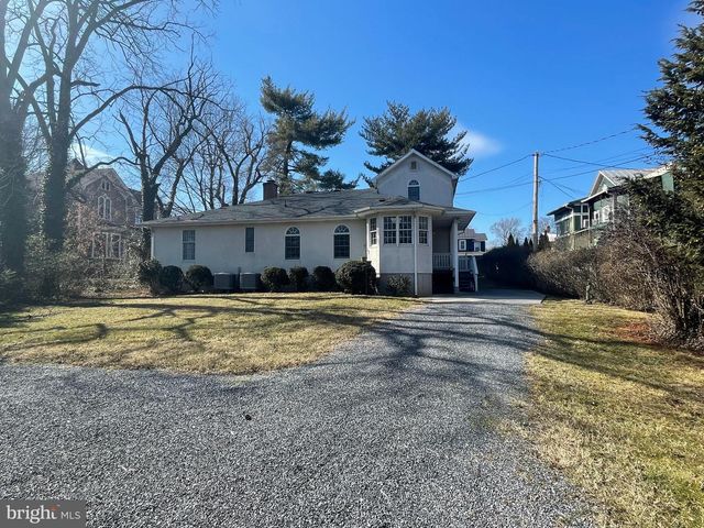 214 S ROYAL AVE, Front Royal, VA 22630