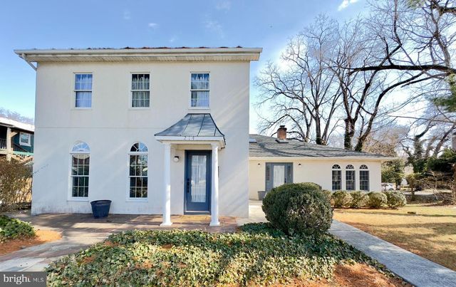 214 S ROYAL AVE, Front Royal, VA 22630
