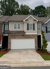 24 Berryville Drive, Dawsonville, GA 30534