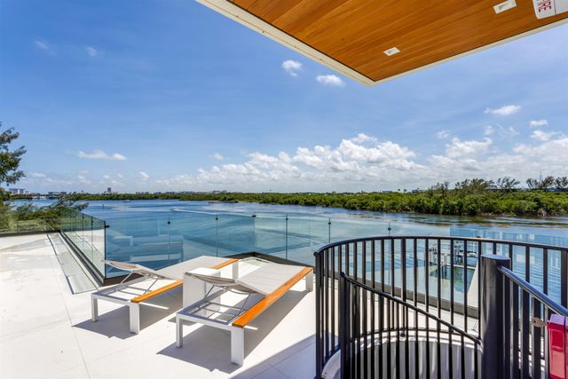 900 Lago Mar Lane Penthouse, Boca Raton, FL 33431