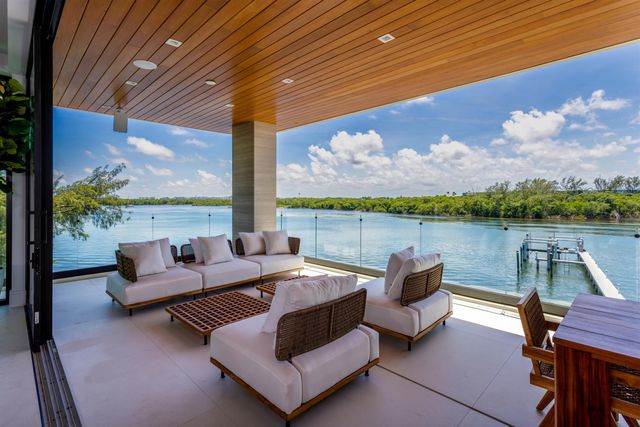 900 Lago Mar Lane Penthouse, Boca Raton, FL 33431