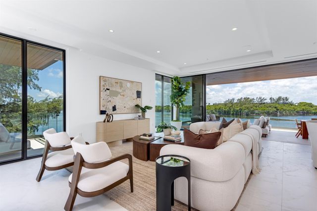900 Lago Mar Lane Penthouse, Boca Raton, FL 33431