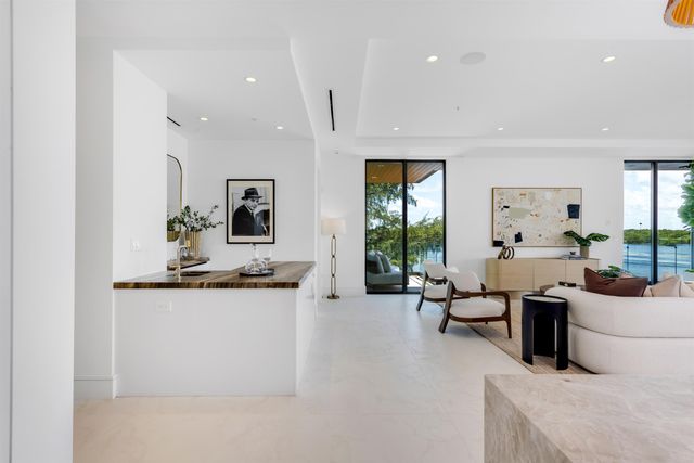 900 Lago Mar Lane Penthouse, Boca Raton, FL 33431