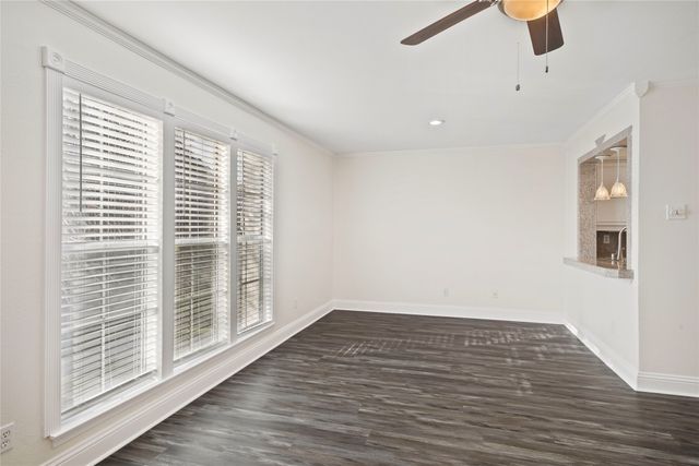 5881 Preston View Boulevard 261, Dallas, TX 75240