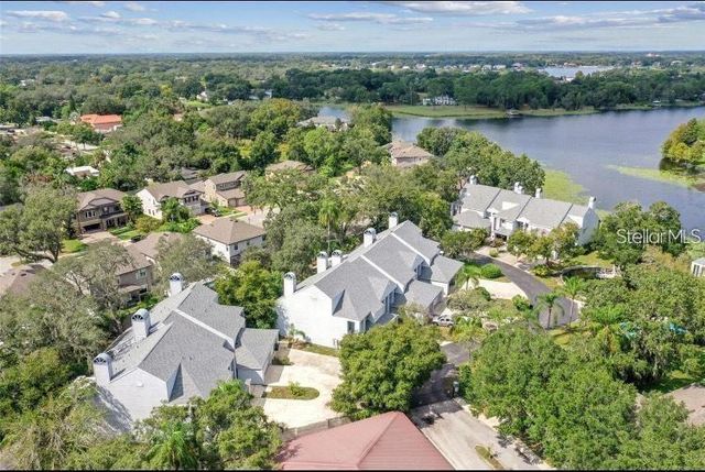 9726 TIFFANY OAKS LANE 9726, Tampa, FL 33612