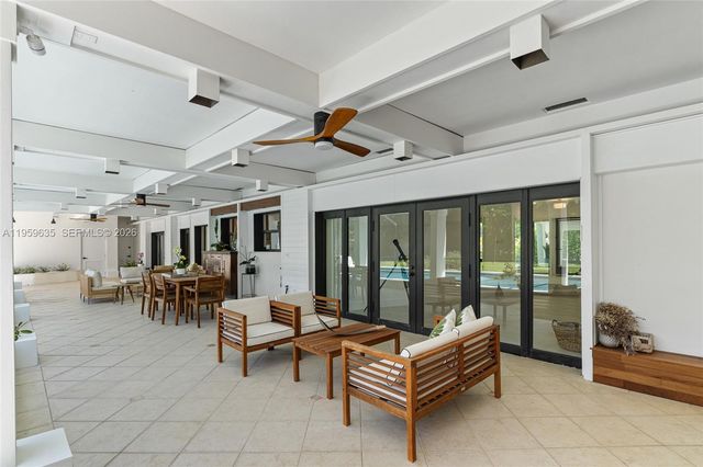 6220 SW 123rd Ter, Pinecrest, FL 33156