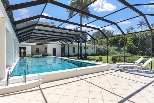 6220 SW 123rd Ter, Pinecrest, FL 33156