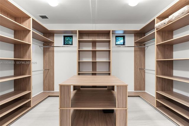 6220 SW 123rd Ter, Pinecrest, FL 33156