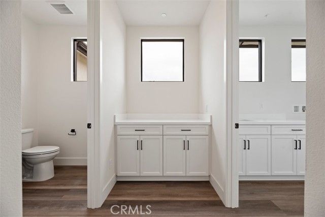 951 N Avenue 66, Los Angeles, CA 90042